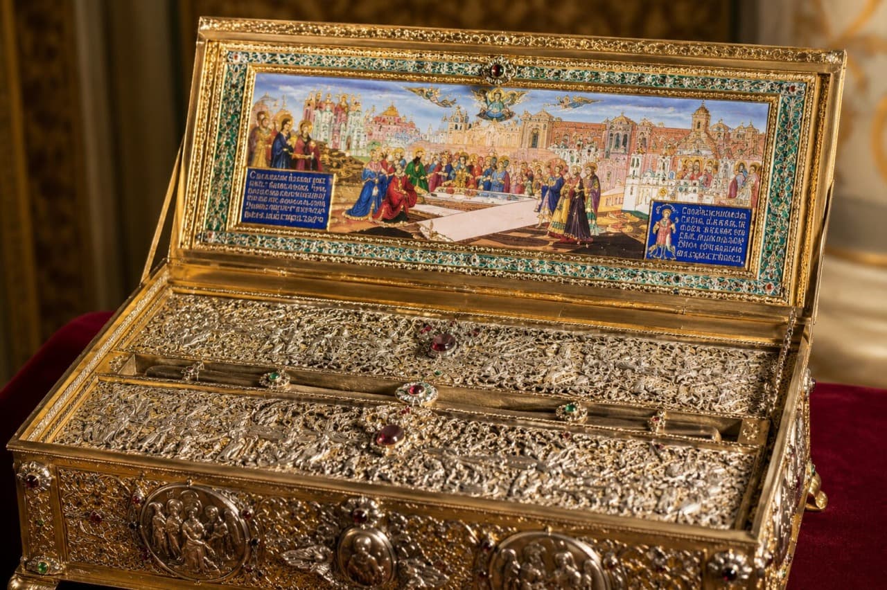 After 650 Years, the Belt of the Virgin Mary Returns to Serbia